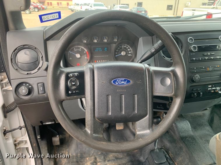 image for item NQ9577 2015 Ford F550 Super Duty XL SuperCab utility / service truck