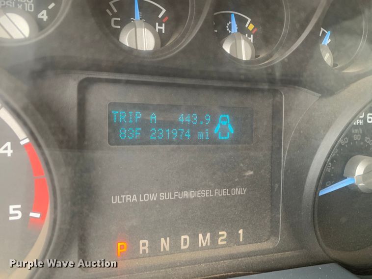 image for item NQ9577 2015 Ford F550 Super Duty XL SuperCab utility / service truck