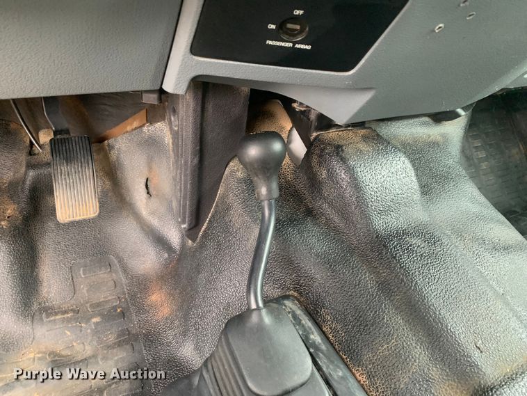 image for item NQ9577 2015 Ford F550 Super Duty XL SuperCab utility / service truck