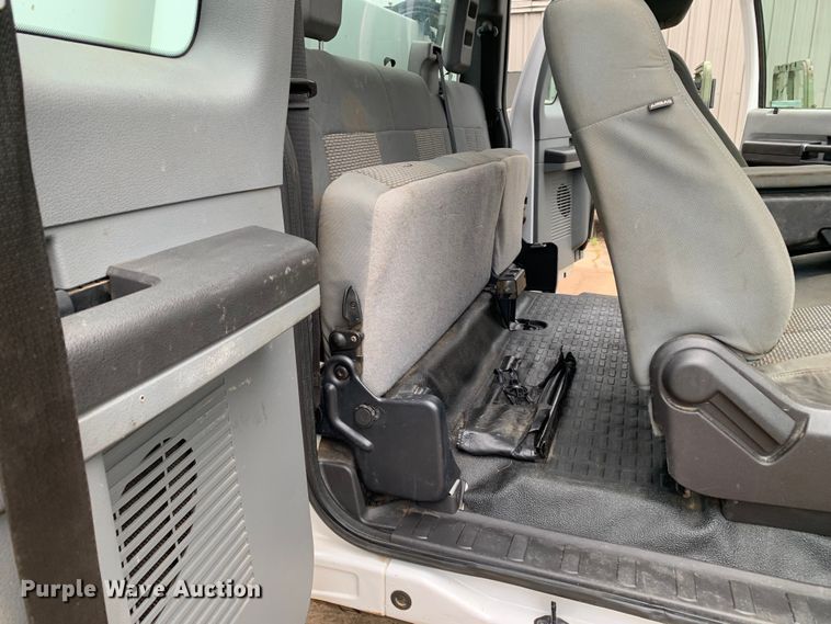 image for item NQ9577 2015 Ford F550 Super Duty XL SuperCab utility / service truck