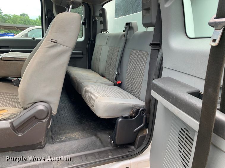 image for item NQ9577 2015 Ford F550 Super Duty XL SuperCab utility / service truck