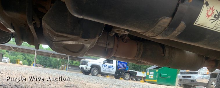 image for item NQ9577 2015 Ford F550 Super Duty XL SuperCab utility / service truck