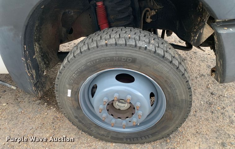 image for item NQ9577 2015 Ford F550 Super Duty XL SuperCab utility / service truck