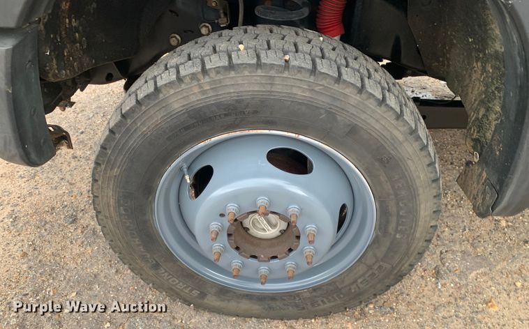 image for item NQ9577 2015 Ford F550 Super Duty XL SuperCab utility / service truck