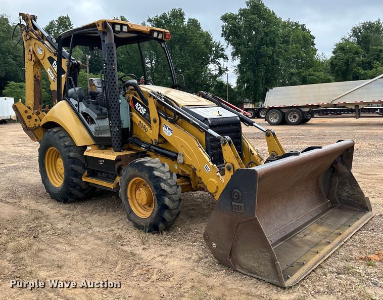 image for item NQ9586 2013 Caterpillar  420F IT backhoe