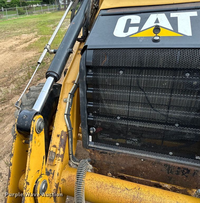 image for item NQ9586 2013 Caterpillar  420F IT backhoe