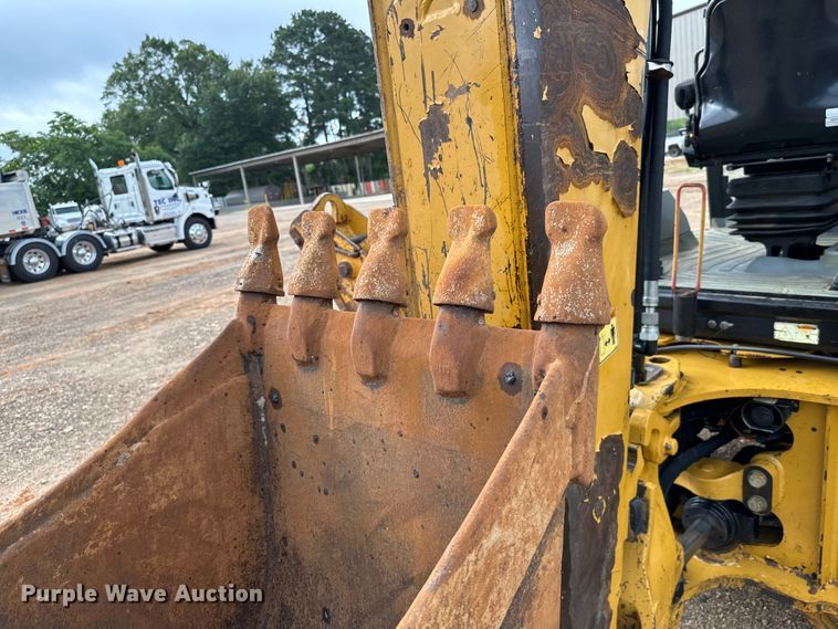 image for item NQ9586 2013 Caterpillar  420F IT backhoe