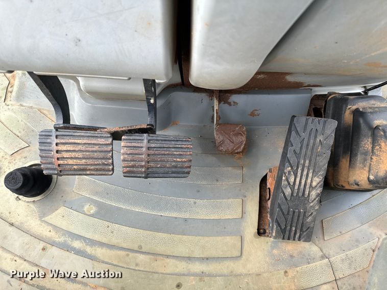 image for item NQ9586 2013 Caterpillar  420F IT backhoe