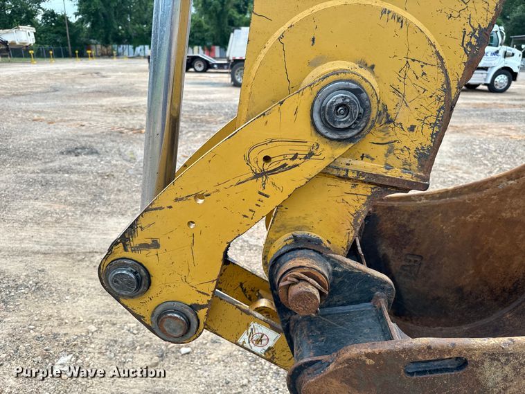 image for item NQ9586 2013 Caterpillar  420F IT backhoe