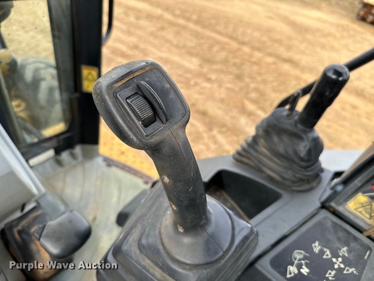 image for item NQ9586 2013 Caterpillar  420F IT backhoe