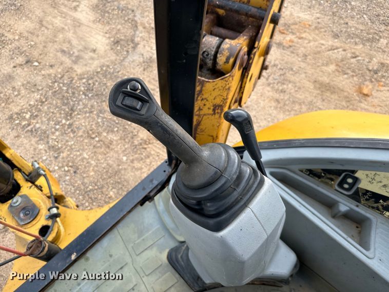 image for item NQ9586 2013 Caterpillar  420F IT backhoe