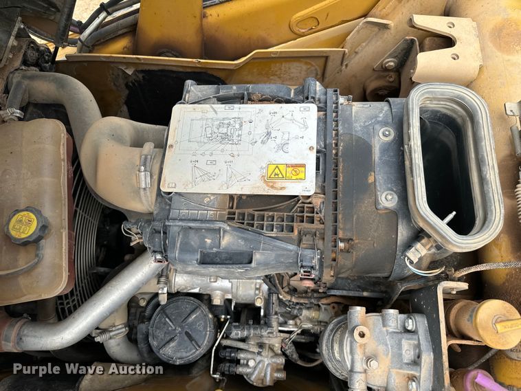 image for item NQ9586 2013 Caterpillar  420F IT backhoe