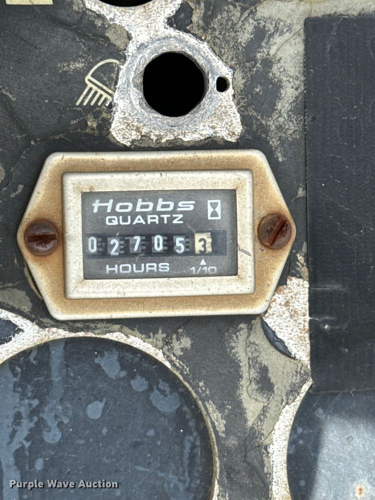 image for item NQ9588 2006 Ingersoll Rand  PT-125R pneumatic roller