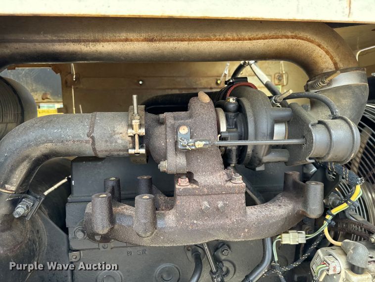 image for item NQ9588 2006 Ingersoll Rand  PT-125R pneumatic roller