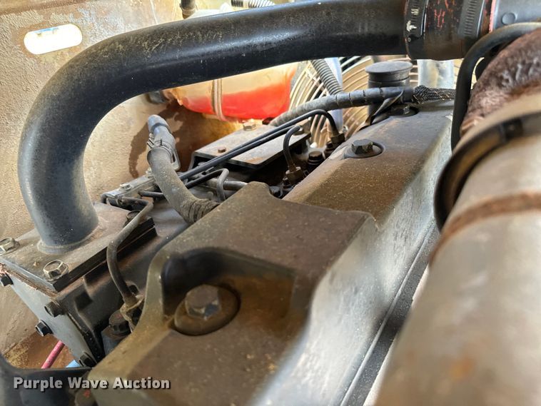 image for item NQ9588 2006 Ingersoll Rand  PT-125R pneumatic roller