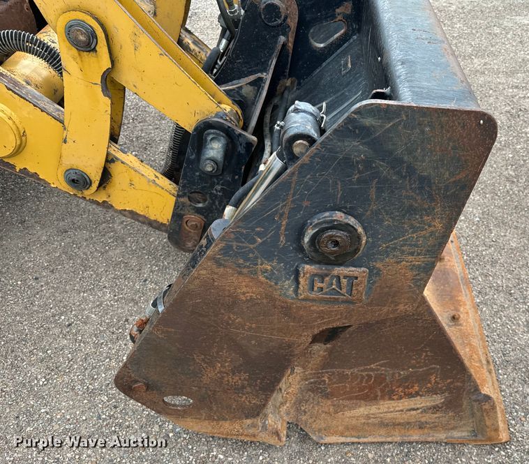 image for item NQ9589 2013 Caterpillar  420F IT backhoe