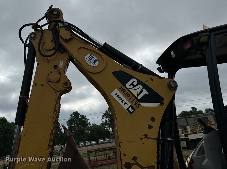 image for item NQ9589 2013 Caterpillar  420F IT backhoe