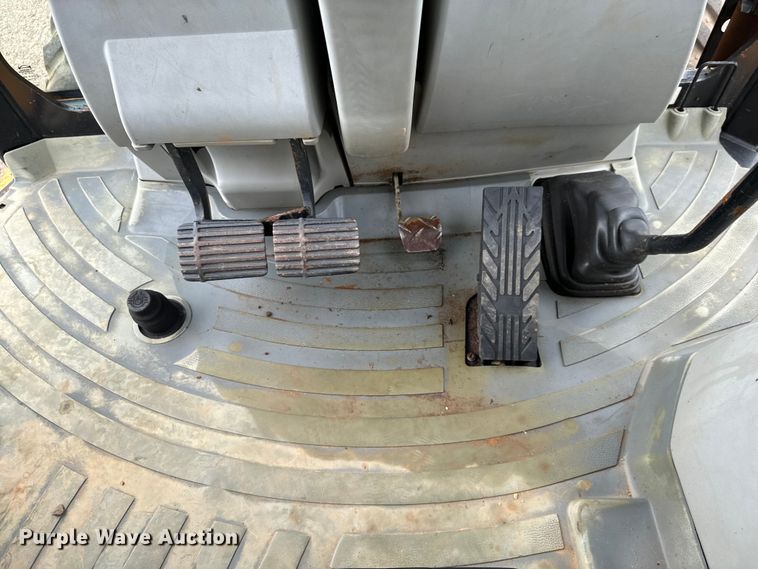 image for item NQ9589 2013 Caterpillar  420F IT backhoe