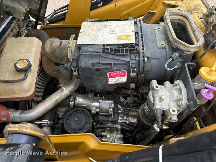 image for item NQ9589 2013 Caterpillar  420F IT backhoe