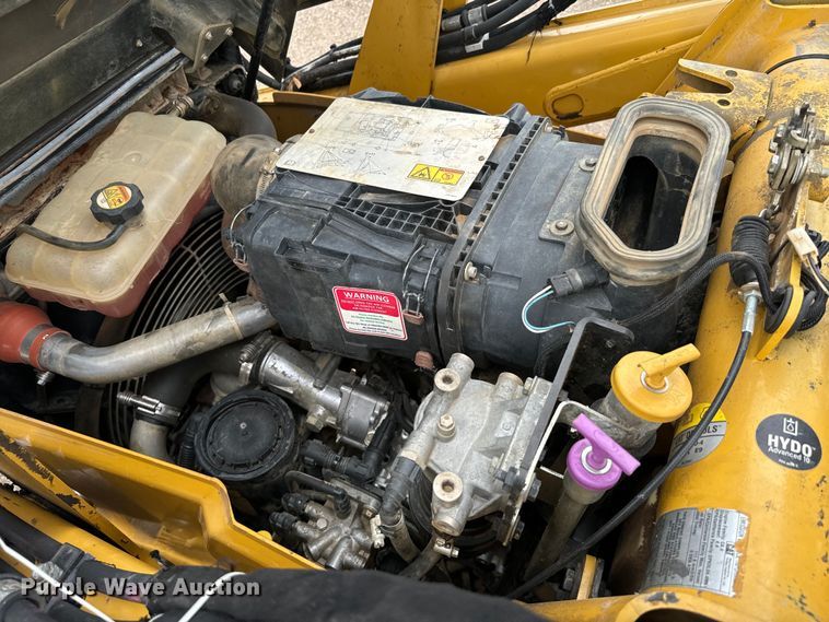 image for item NQ9589 2013 Caterpillar  420F IT backhoe