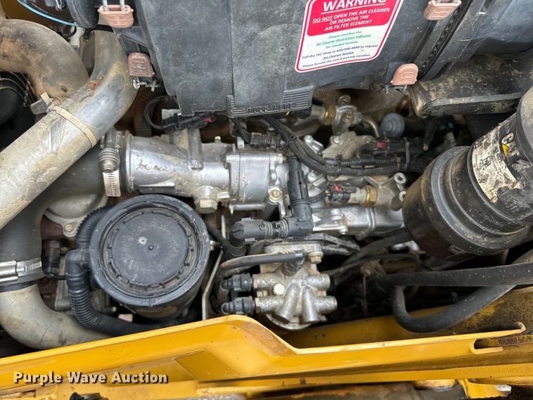 image for item NQ9589 2013 Caterpillar  420F IT backhoe