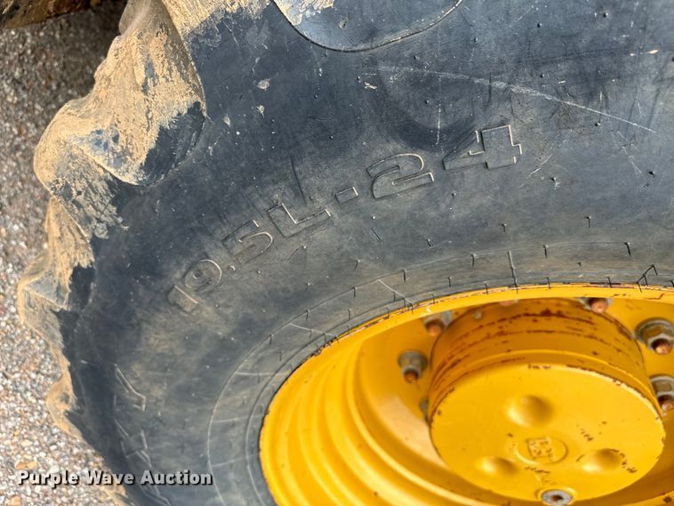 image for item NQ9589 2013 Caterpillar  420F IT backhoe