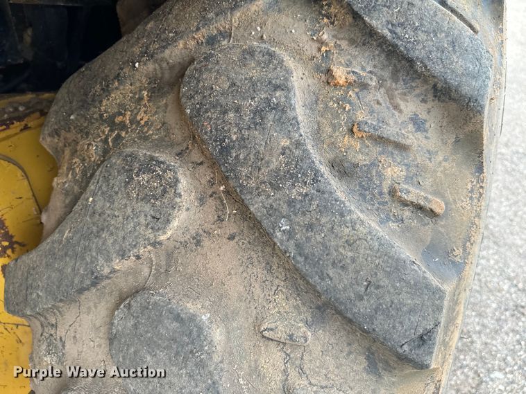 image for item NQ9589 2013 Caterpillar  420F IT backhoe