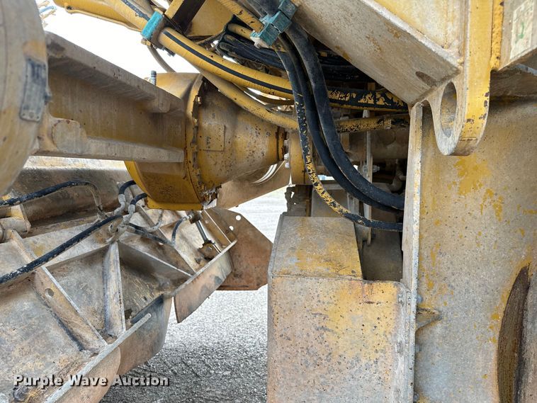 image for item NQ9590 2004 Caterpillar  RM-350B reclaimer