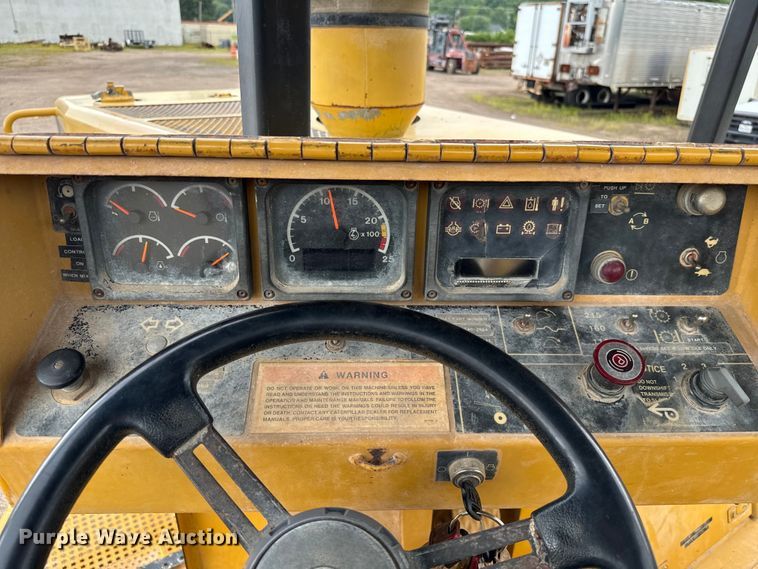 image for item NQ9590 2004 Caterpillar  RM-350B reclaimer