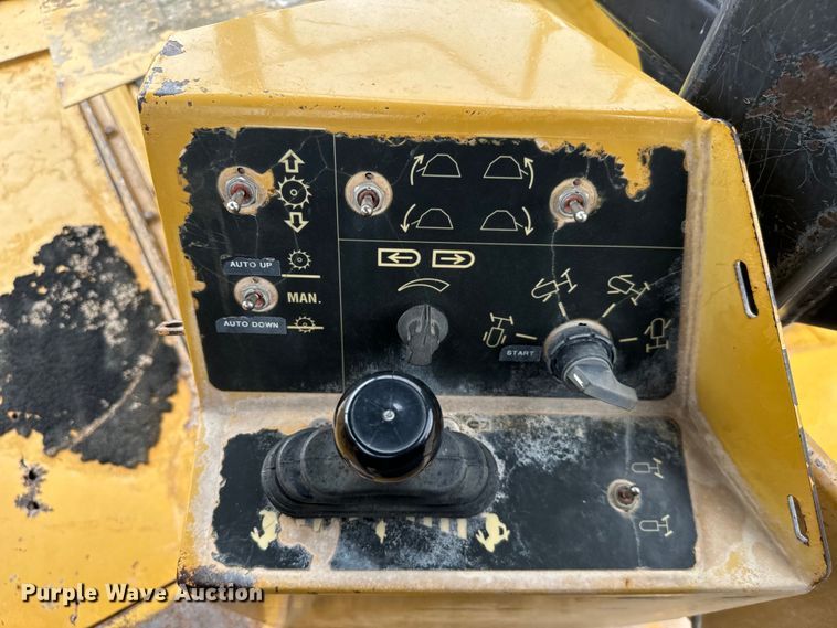 image for item NQ9590 2004 Caterpillar  RM-350B reclaimer