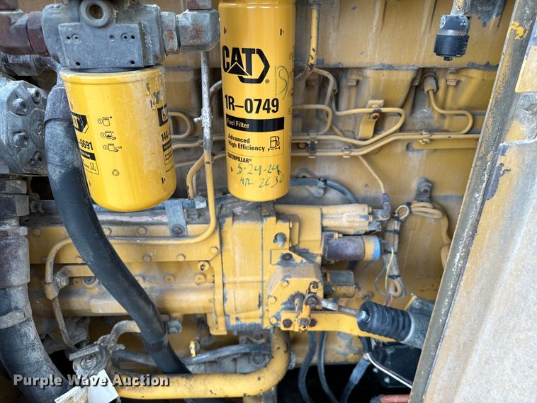 image for item NQ9590 2004 Caterpillar  RM-350B reclaimer