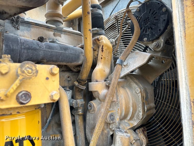 image for item NQ9590 2004 Caterpillar  RM-350B reclaimer