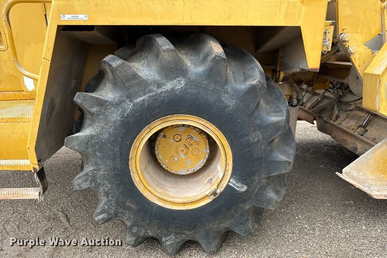 image for item NQ9590 2004 Caterpillar  RM-350B reclaimer