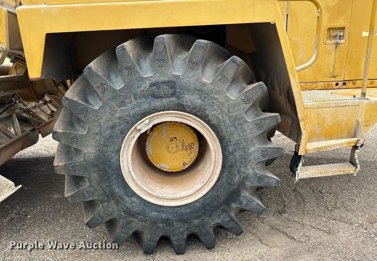 image for item NQ9590 2004 Caterpillar  RM-350B reclaimer