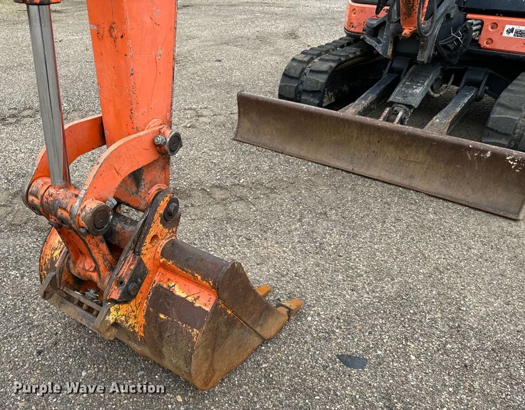 image for item NQ9592 2008 Hitachi  ZX60USBNA-3 mini excavator