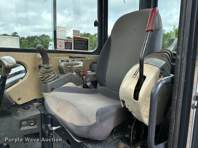 image for item NQ9592 2008 Hitachi  ZX60USBNA-3 mini excavator