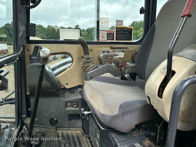 image for item NQ9592 2008 Hitachi  ZX60USBNA-3 mini excavator