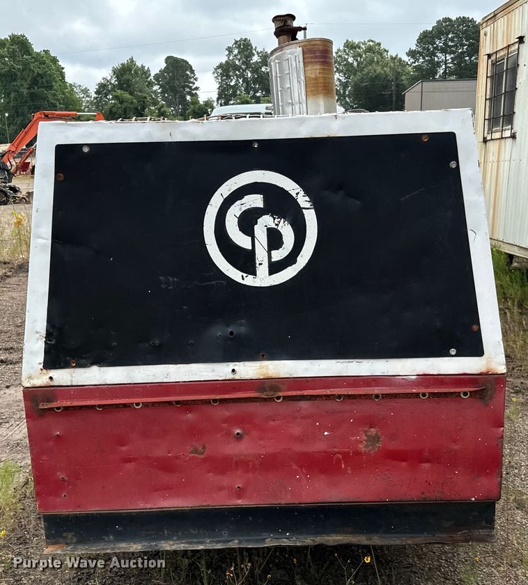 image for item NQ9593 1994 Chicago Pneunmatic  185 air compressor