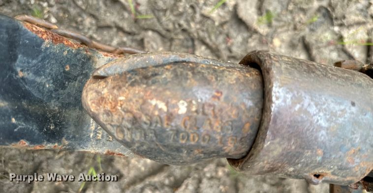 image for item NQ9593 1994 Chicago Pneunmatic  185 air compressor