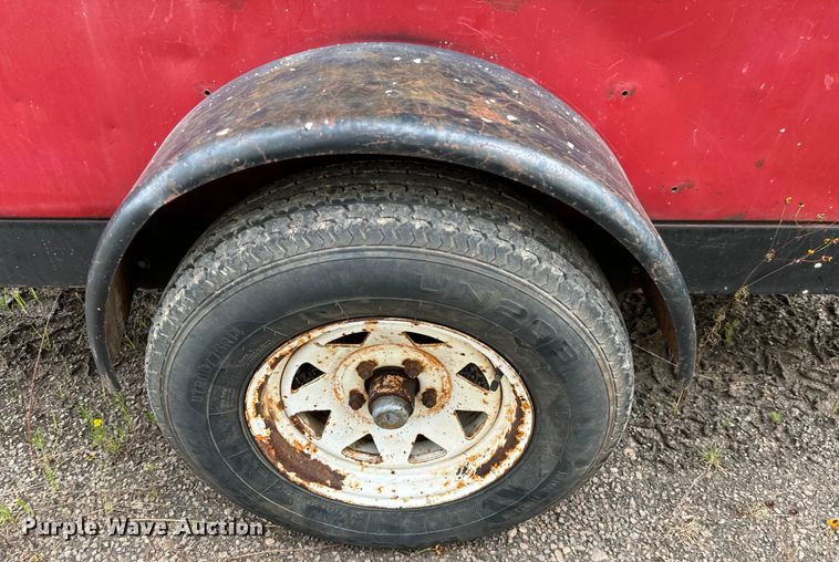 image for item NQ9593 1994 Chicago Pneunmatic  185 air compressor