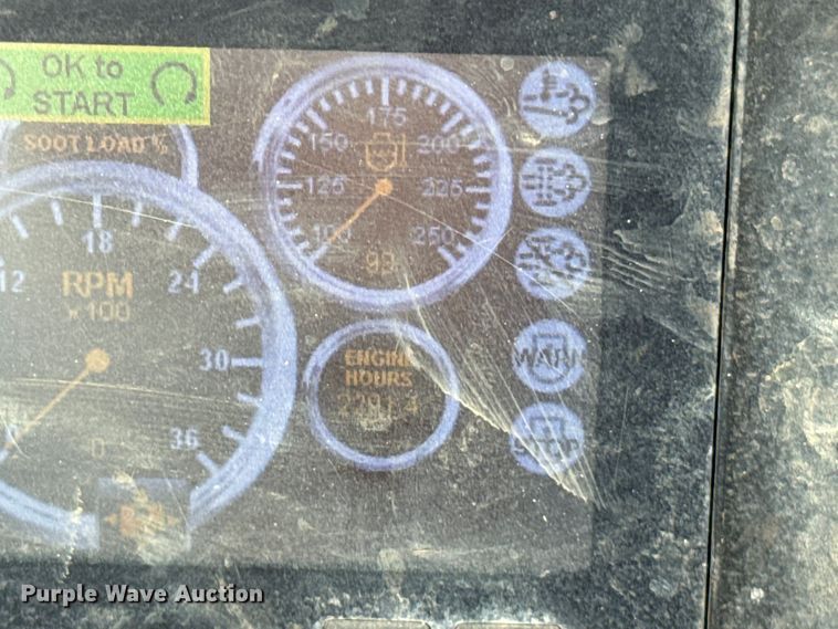 image for item NQ9602 2015 Vermeer VX50-800 vacuum excavator