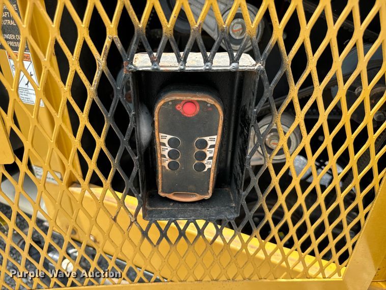 image for item NQ9602 2015 Vermeer VX50-800 vacuum excavator