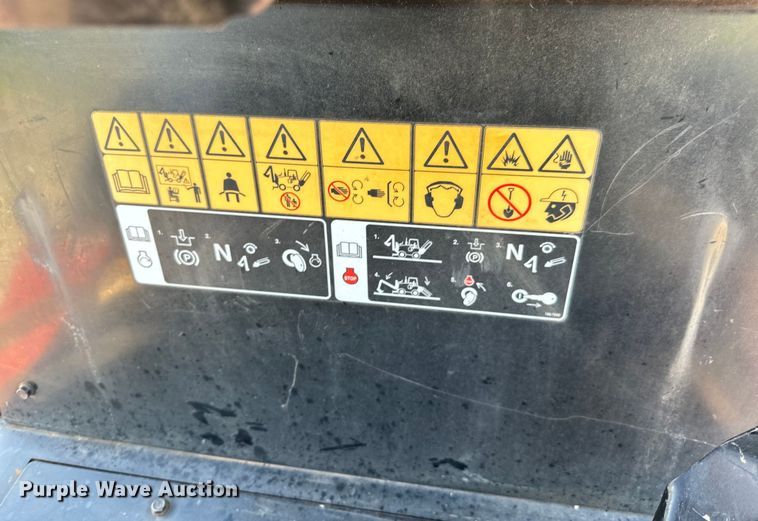 image for item NQ9603 2015 Toro RT1200 trencher