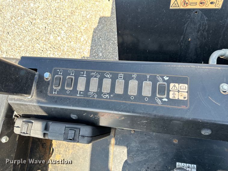 image for item NQ9603 2015 Toro RT1200 trencher