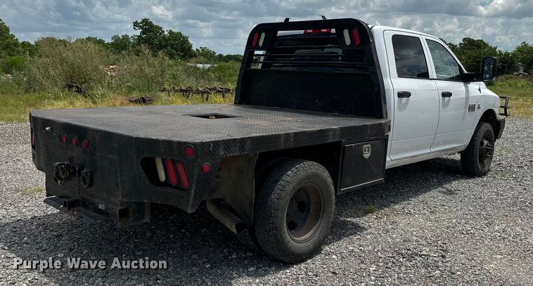 image for item NQ9607 2012 Dodge Ram 3500 Crew Cab flatbed pickup truck