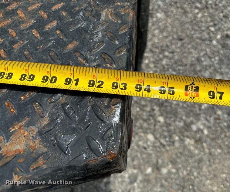 image for item NQ9607 2012 Dodge Ram 3500 Crew Cab flatbed pickup truck