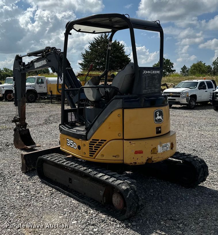 image for item NQ9608 2012 John Deere 35D mini excavator