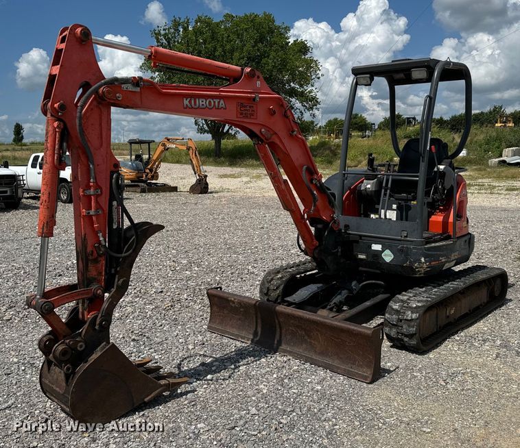 image for item NQ9612 2012 Kubota U35S2 mini excavator