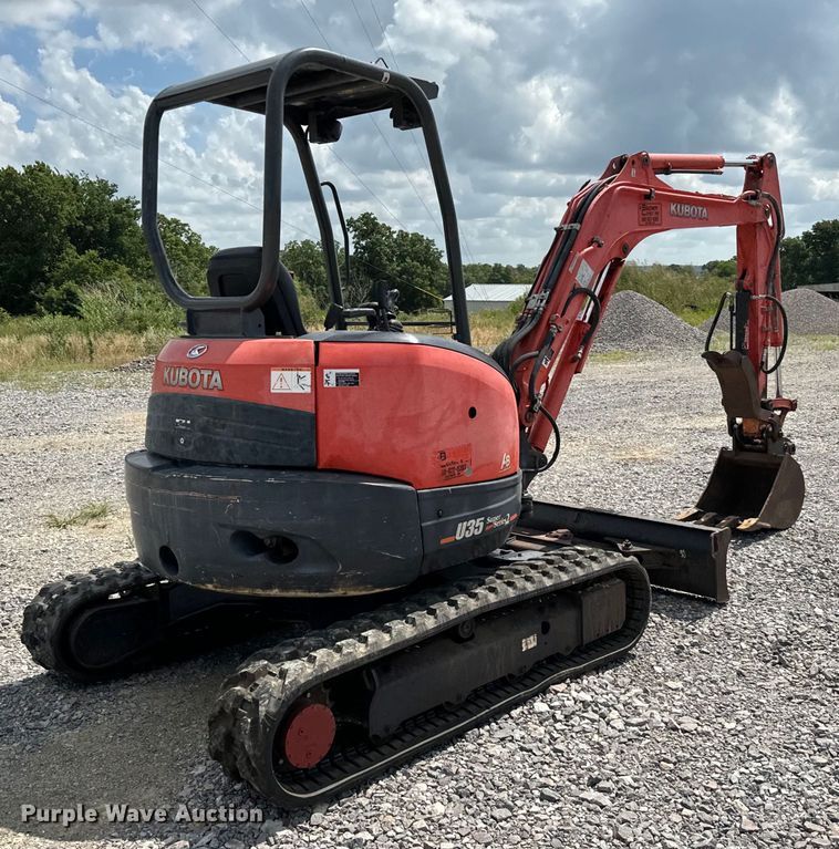 image for item NQ9612 2012 Kubota U35S2 mini excavator