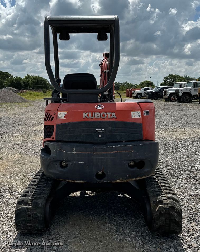 image for item NQ9612 2012 Kubota U35S2 mini excavator